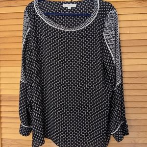 Ann Taylor Loft Black & White Patterned Top XL